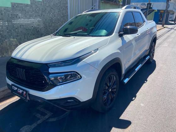 FIAT TORO 1.3 TURBO 270 FLEX VOLCANO AT6 FIAT TORO 1.3 TURBO 270 FLEX VOLCANO AT6